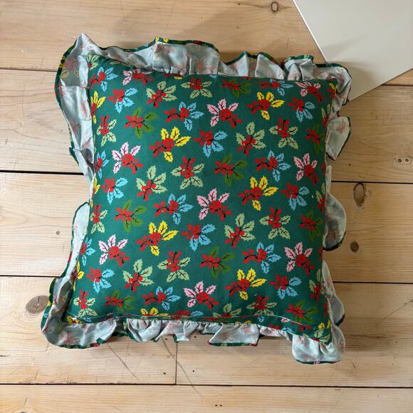 Cath Kidston NWT Christmas Animals Throw Pillow Holly Christmas Tree 18x18 - Picture 7 of 7